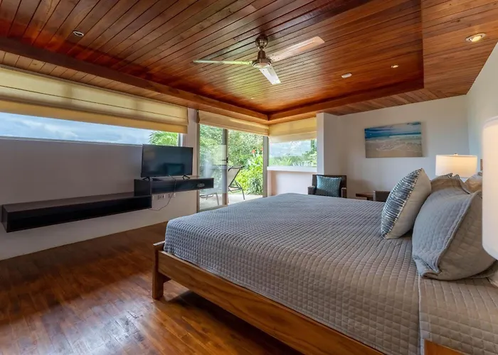 Casa Brisas Del Mar- Luxury 6 Bedroom Ocean View Ferienhaus Puerto Viejo de Talamanca