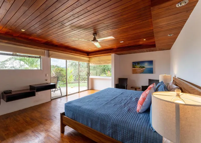 Ferienhaus Casa Brisas Del Mar- Luxury 6 Bedroom Ocean View