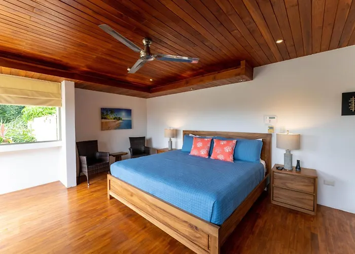 Casa Brisas Del Mar- Luxury 6 Bedroom Ocean View Puerto Viejo de Talamanca